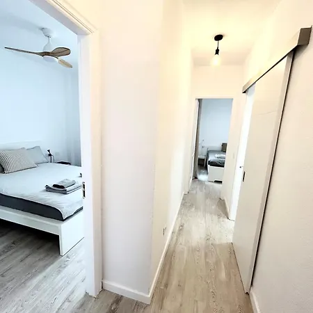 Beautiful, 2 Double Bedrooms In Cristianos, 3 Mins From The Apartment Arona (Tenerife)