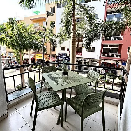 Beautiful, 2 Double Bedrooms In Cristianos, 3 Mins From The Apartment Arona (Tenerife)