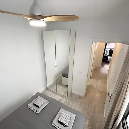 Beautiful, 2 Double Bedrooms In Cristianos, 3 Mins From The Apartamento