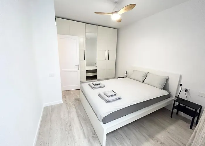 Lejlighed Beautiful, 2 Double Bedrooms In Cristianos, 3 Mins From The