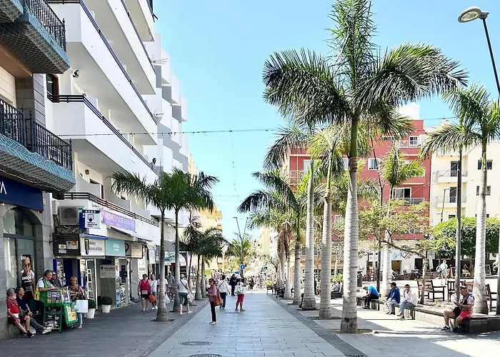 Beautiful, 2 Double Bedrooms In Cristianos, 3 Mins From The * Arona (Tenerife)