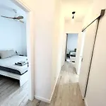 Beautiful, 2 Double Bedrooms In Cristianos, 3 Mins From The Appartement Arona (Tenerife)