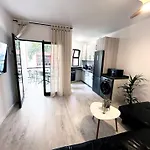 Beautiful, 2 Double Bedrooms In Cristianos, 3 Mins From The Arona (Tenerife)